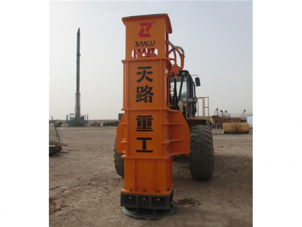 高速液壓夯實機(jī)